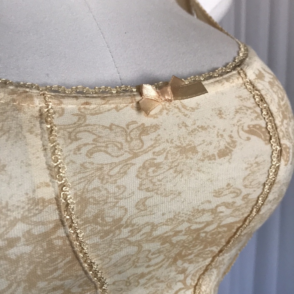 Crop Top - Picture 4 of 5